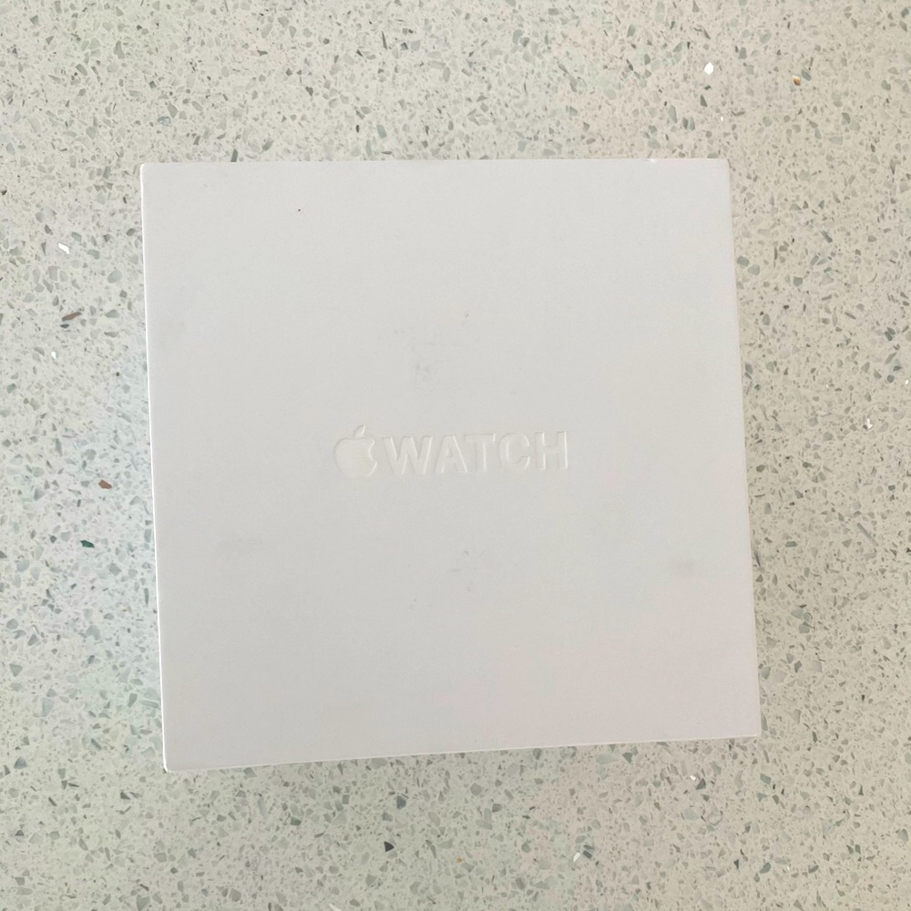 Apple Watch - image 2